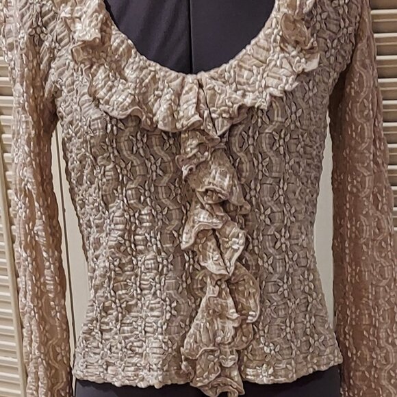White House/Black Market Beige Ruffled Blouse Size M - Picture 2 of 8